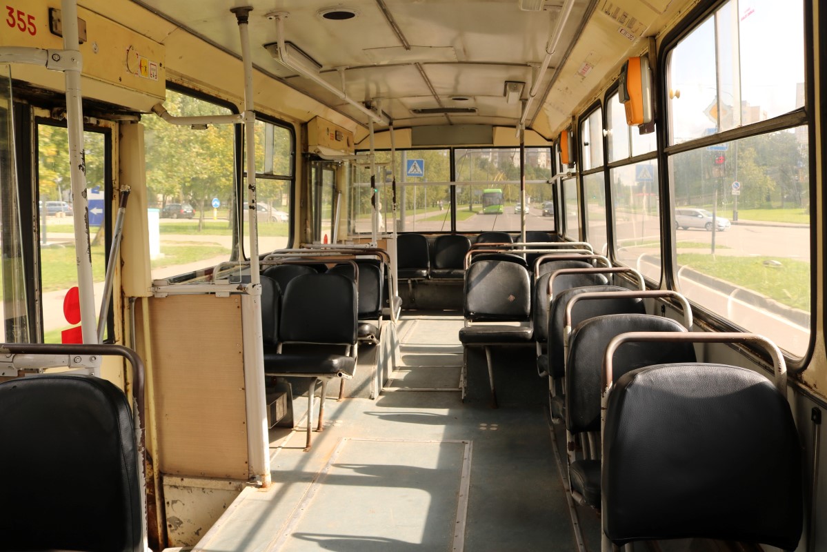 Каунас, Škoda 14Tr01 № 355