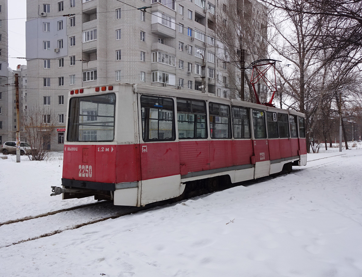 Саратов, 71-605 (КТМ-5М3) № 2250