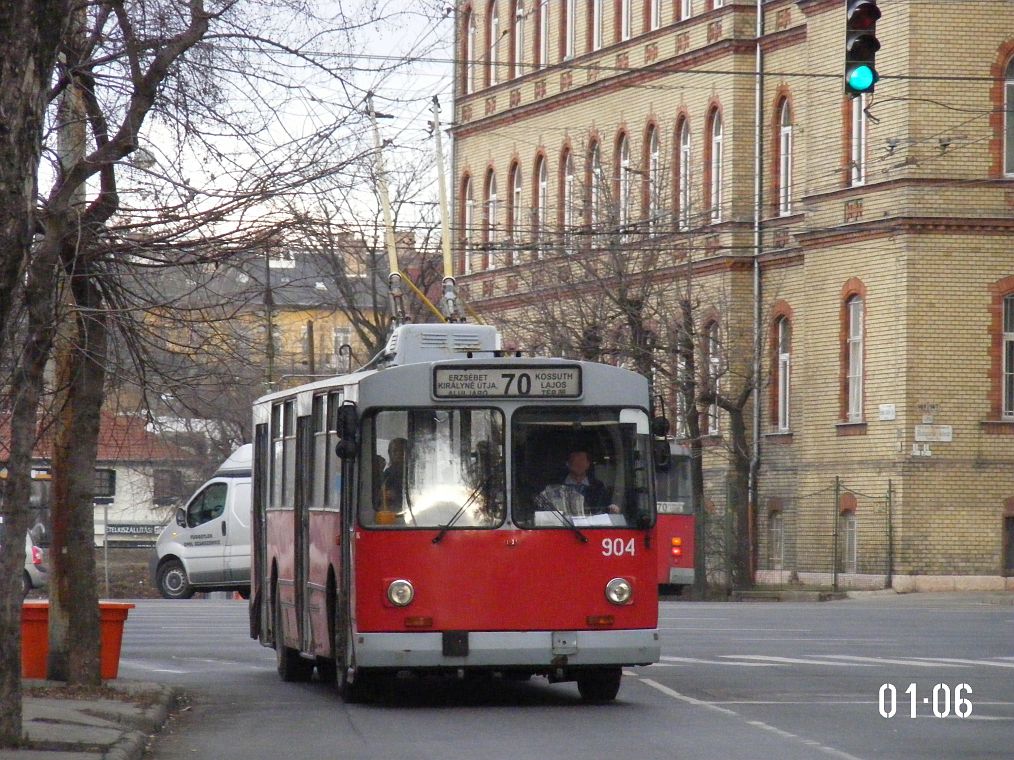 Будапешт, ЗиУ-682УВ № 904