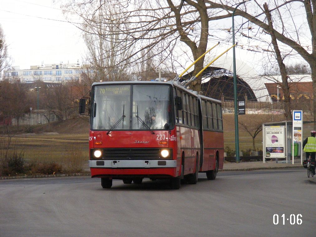 Будапешт, Ikarus 280.94 № 223