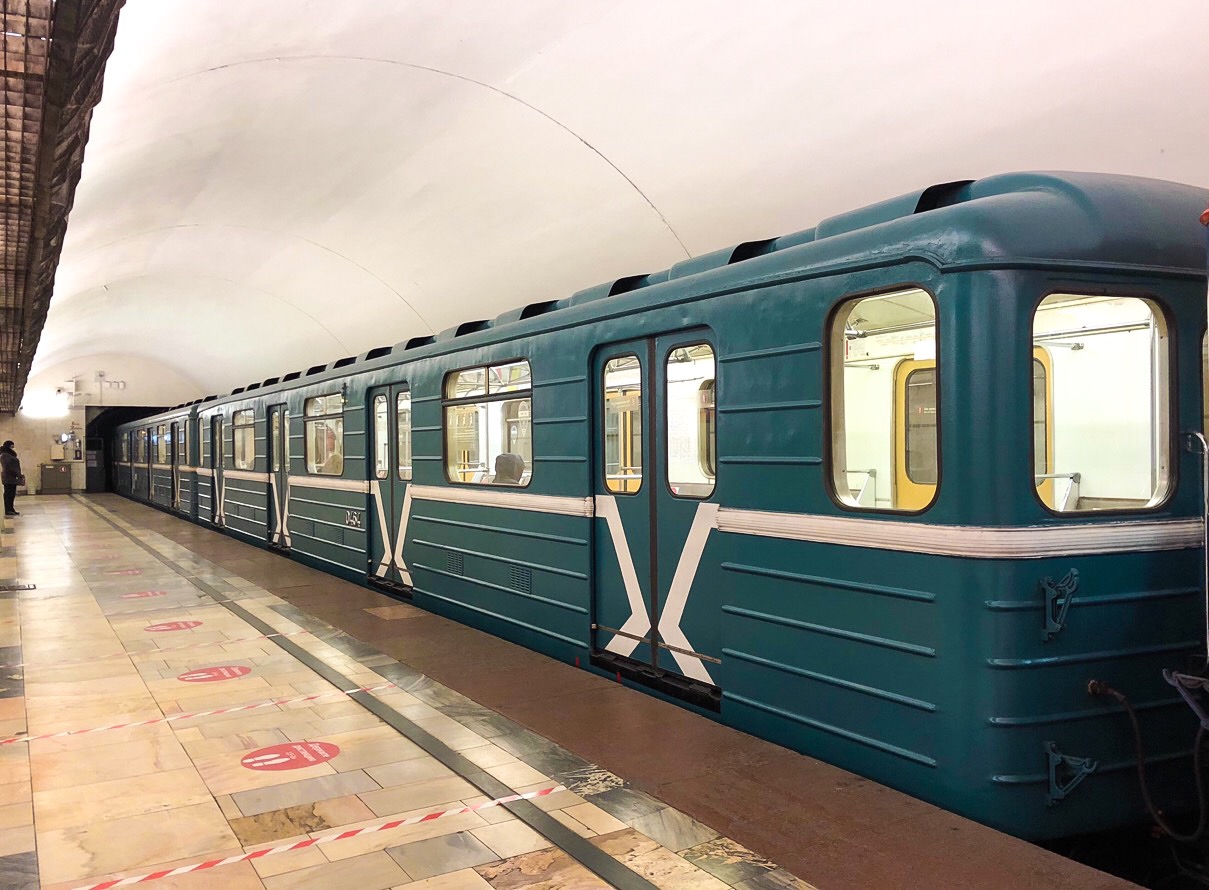 Москва, 81-714 (ММЗ) № 0464