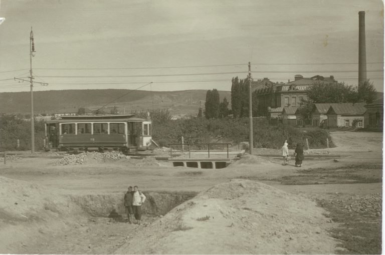 Саратов, Двухосный моторный Ragheno № 35; Саратов — Исторические фотографии