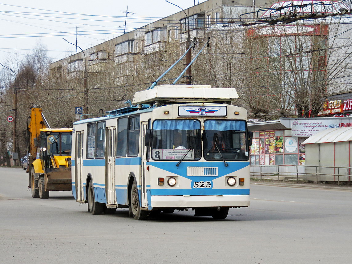 Киров, ЗиУ-682 КР Иваново № 523