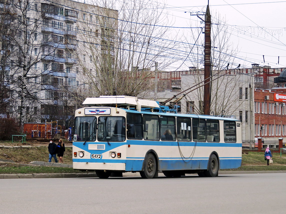 Киров, ЗиУ-682 КР Иваново № 607