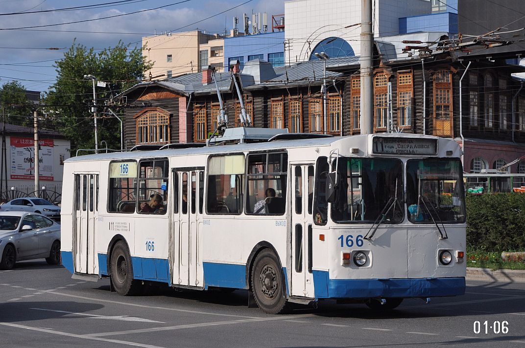 Екатеринбург, ЗиУ-682Г [Г00] № 166