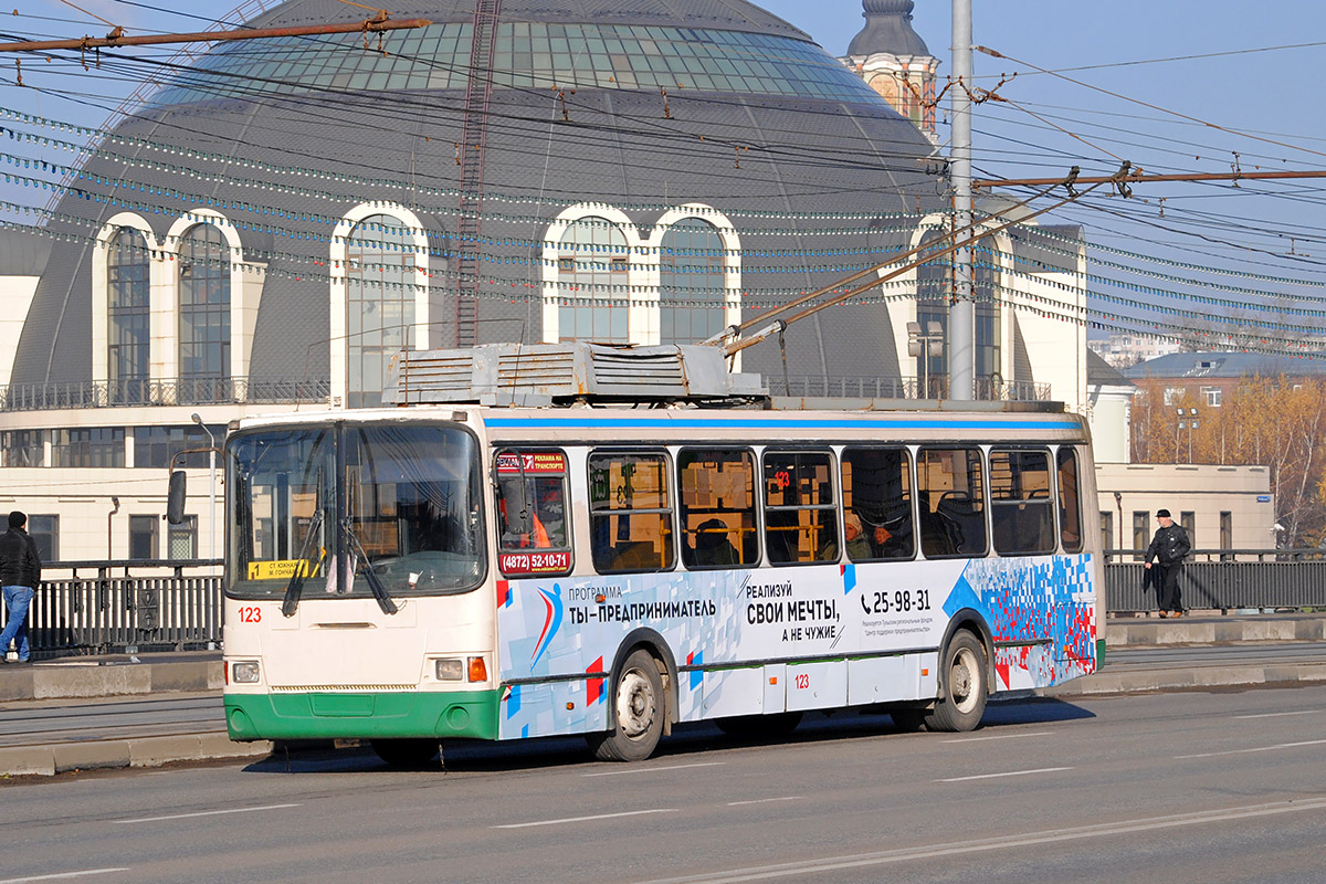 Тула, ЛиАЗ-5280 № 123