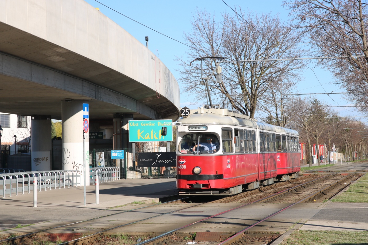 Вена, SGP Type E1 № 4808; Вена, Rotax Тype c4 № 1354