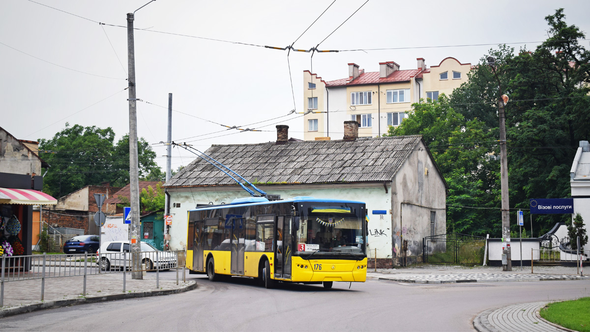 Ивано-Франковск, ЛАЗ E183D1 № 176