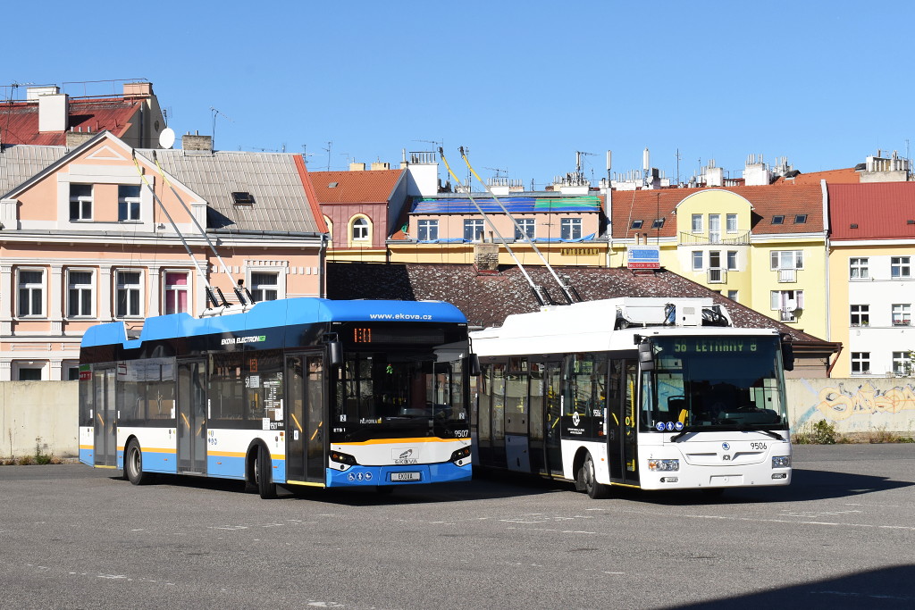 Прага, Škoda 30Tr SOR № 9506; Прага, Ekova Electron 12T № 9507