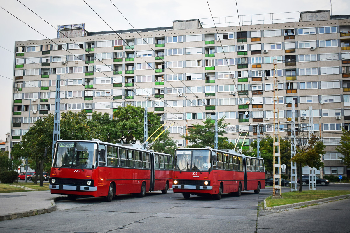 Будапешт, Ikarus 280.94 № 226; Будапешт, Ikarus 280.94 № 222