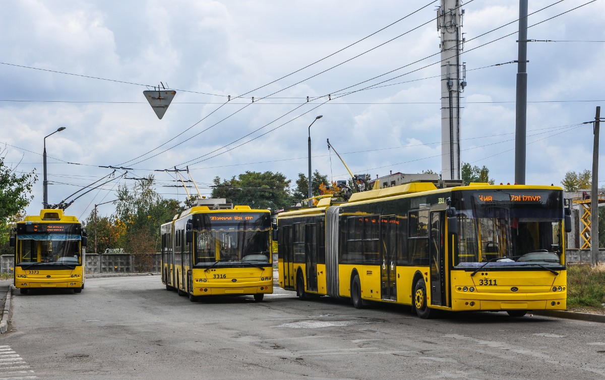 Киев, Богдан Т70110 № 3373; Киев, Богдан Т90110 № 3316; Киев, Богдан Т90110 № 3311