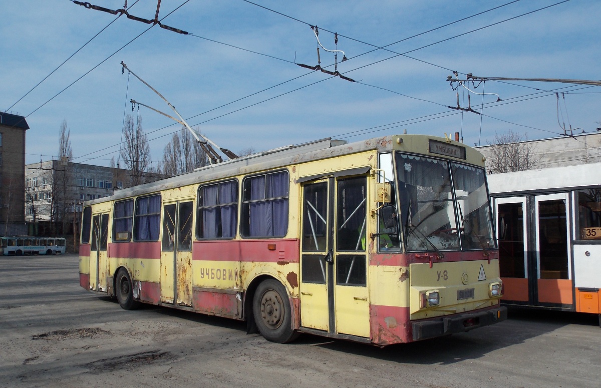 კიევი, Škoda 14Tr02/6 № У-8