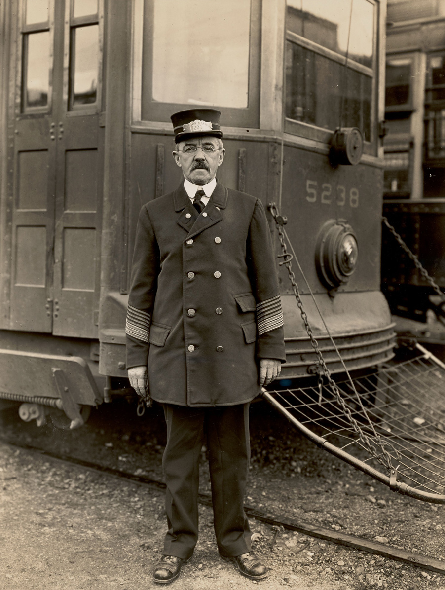 Electric transport employees