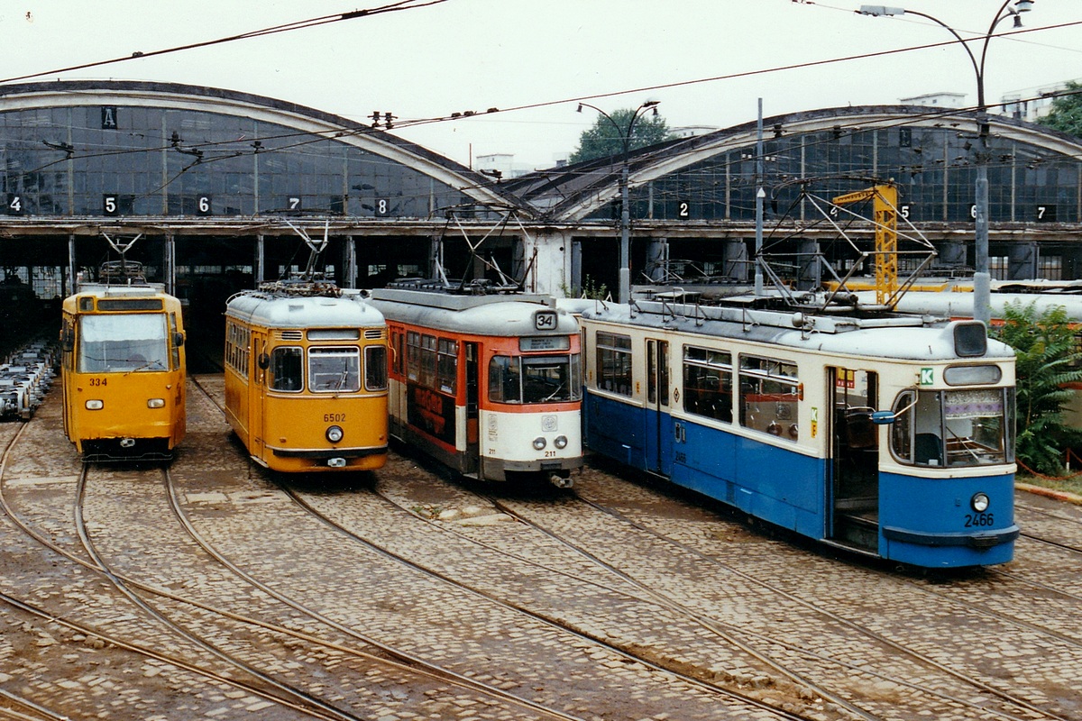 Бухарест - Илфов, ITB V3A № 334; Бухарест - Илфов, HW Type TH № 6502; Бухарест - Илфов, Duewag L № 2211; Бухарест - Илфов, Rathgeber M4.65 моторный № 2466