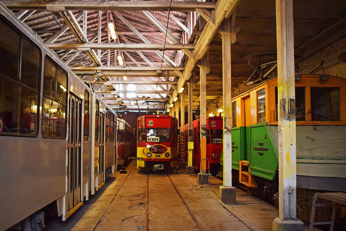 Liepaja, Tatra KT4D — 244