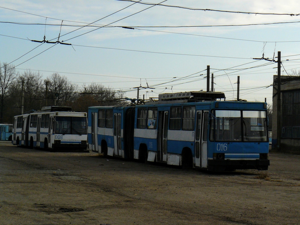 Запорожье, ЮМЗ Т1 № 016