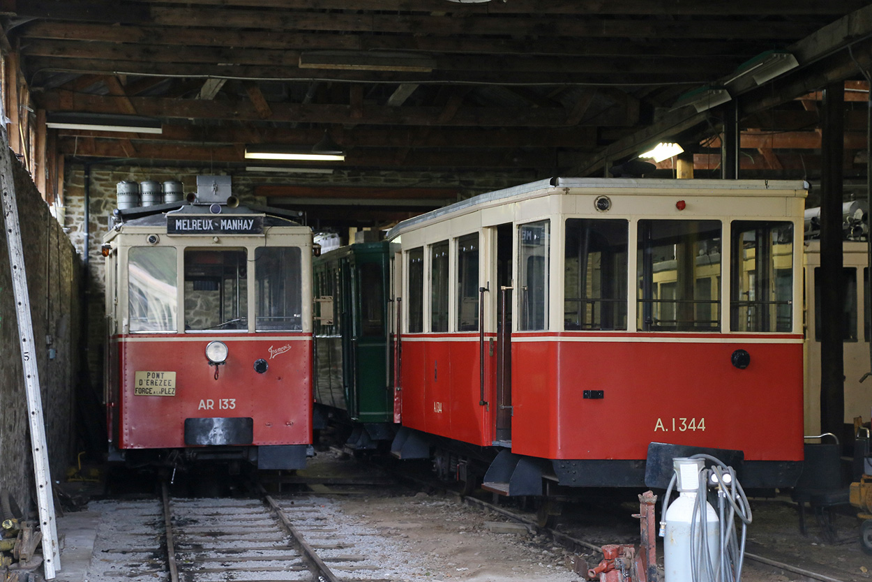 Эрезе, SNCV дизель-поезд № AR 133; Эрезе, Двухосный прицепной Godarville № A.1344