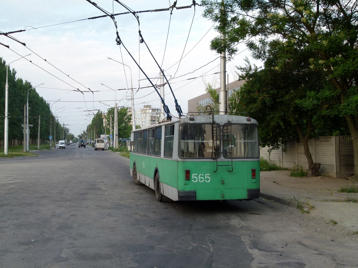 Запорожье, ЗиУ-682В-012 [В0А] № 565; Запорожье — Троллейбусные конечные станции