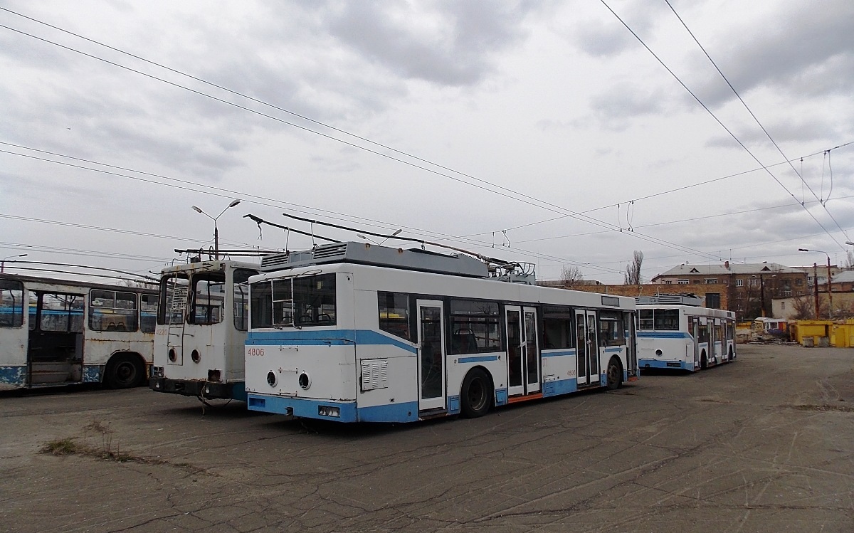 基辅, YMZ E186 # 4806