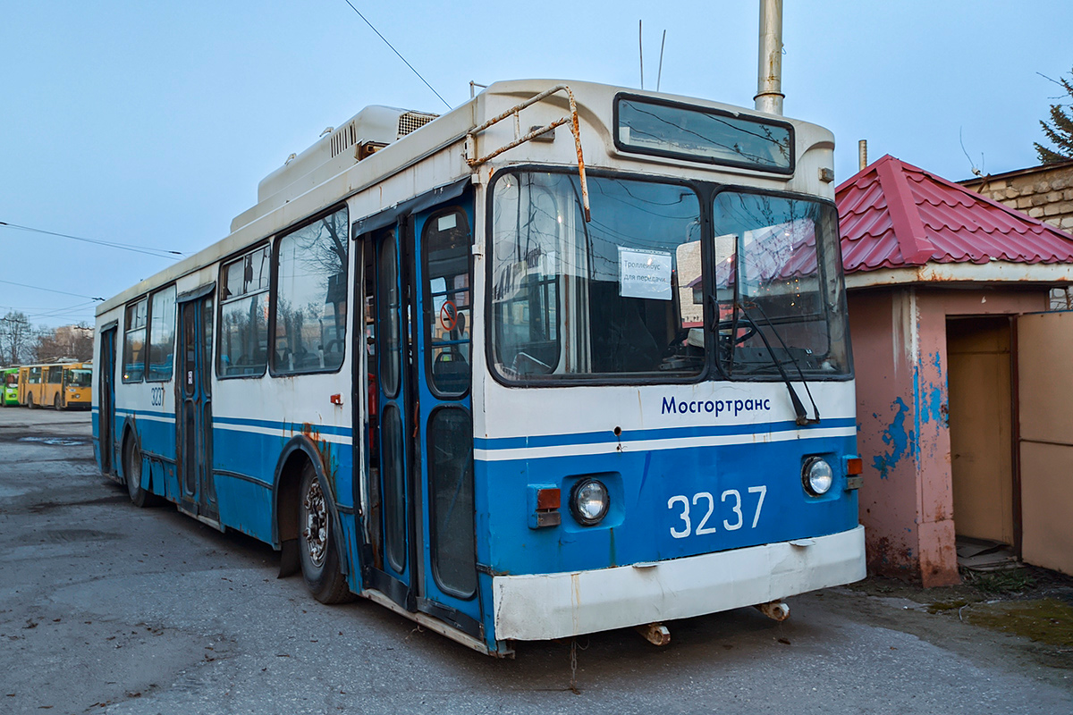 Рязань, ЗиУ-682ГМ1 (с широкой передней дверью) № (3237) (2060)