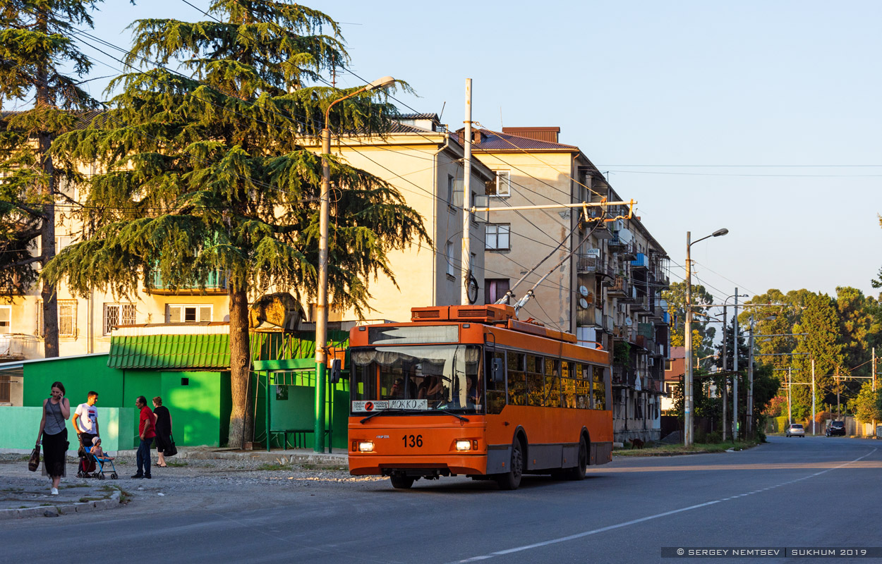 Сухум, Тролза-5275.07 «Оптима» № 136