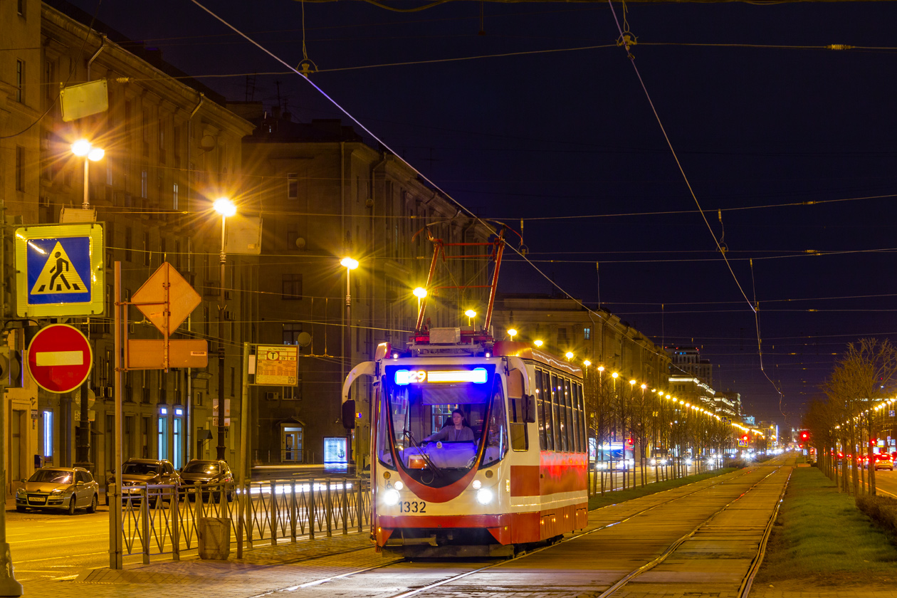 Saint-Petersburg, 71-134A (LM-99AVN) č. 1332