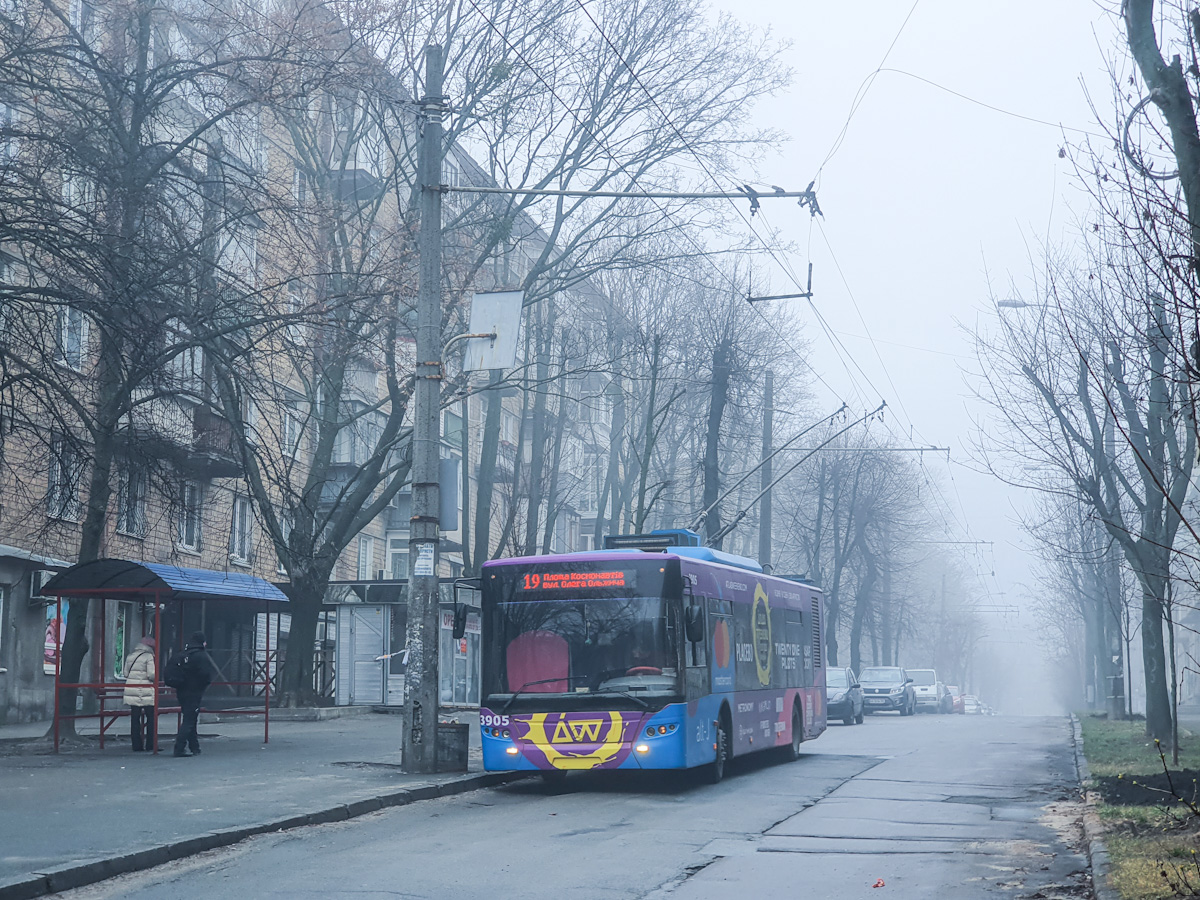 Киев, ЛАЗ E183D1 № 3905