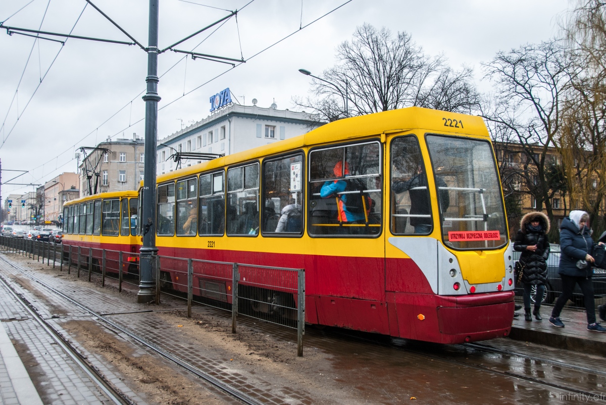 Лодзь, Konstal 805NaND/2 № 2221