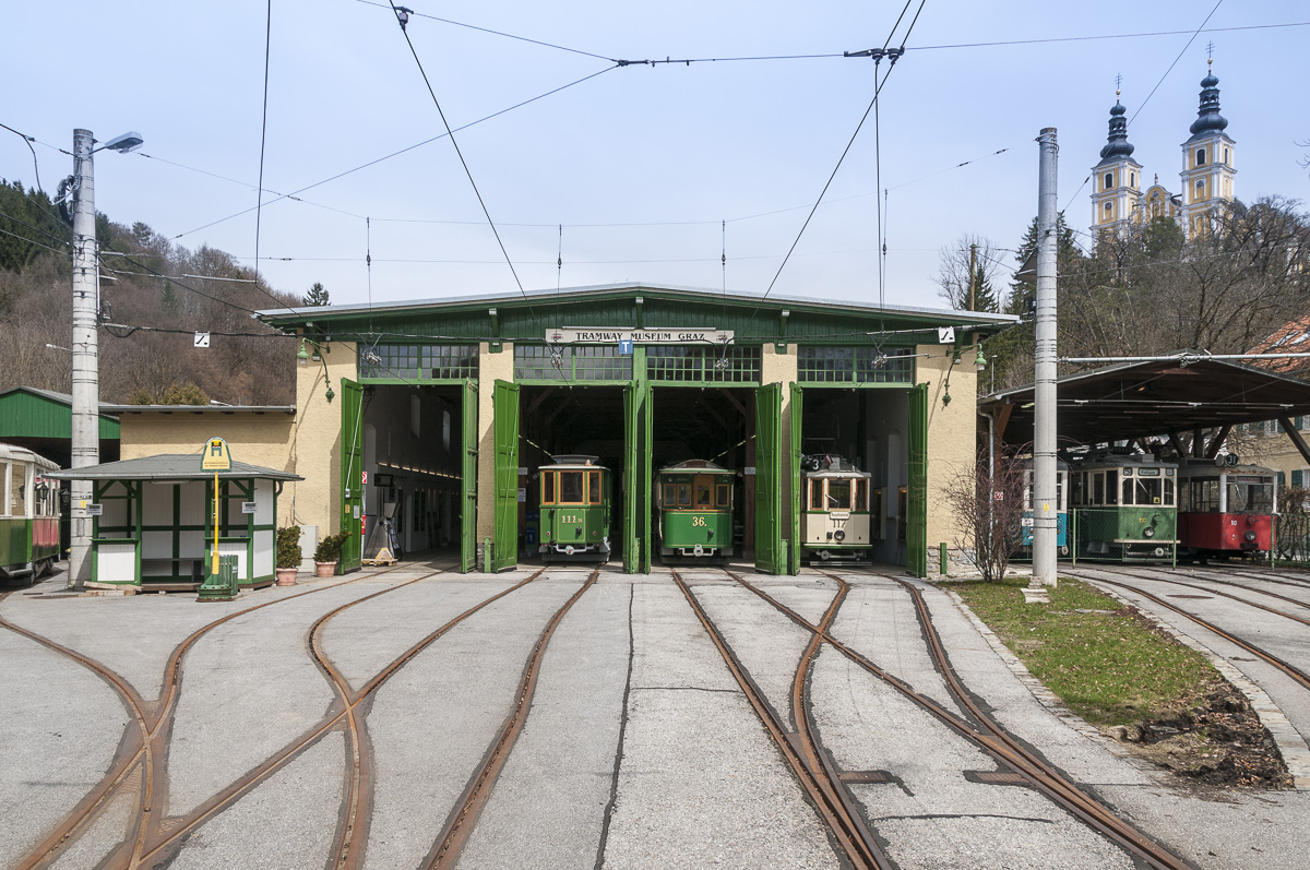 Грац, Двухосный прицепной вагон № 111B; Грац, Simmering Type  q № 36B; Грац, Двухосный моторный Graz № 117