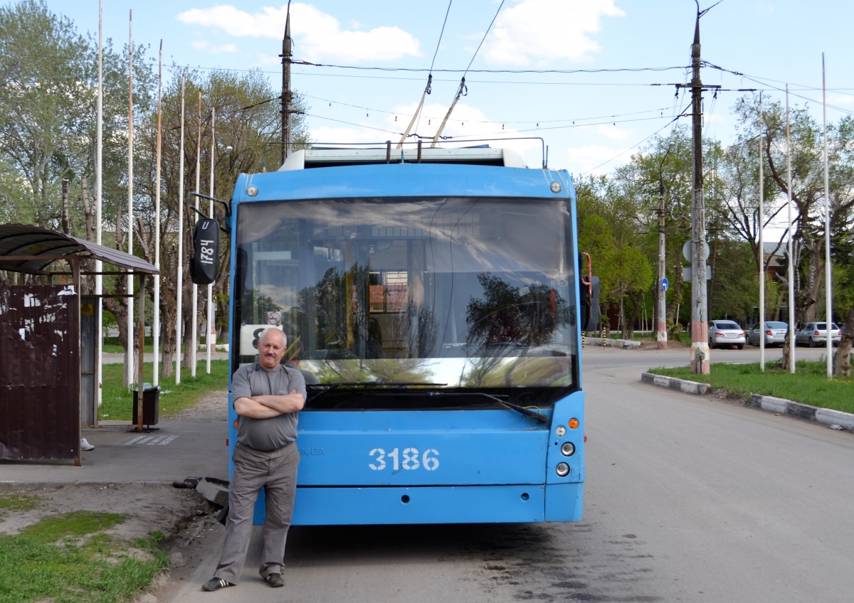 Engels — Electric transport employees