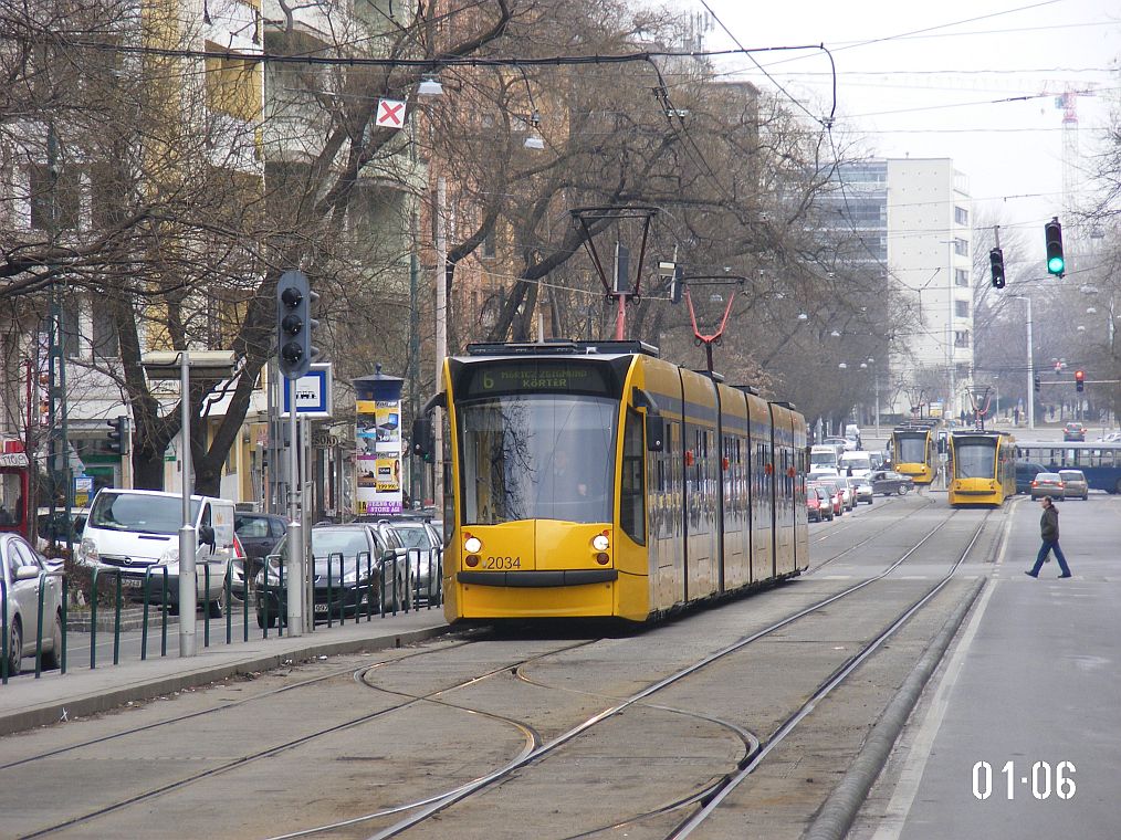 Будапешт, Siemens Combino Supra NF12B № 2034
