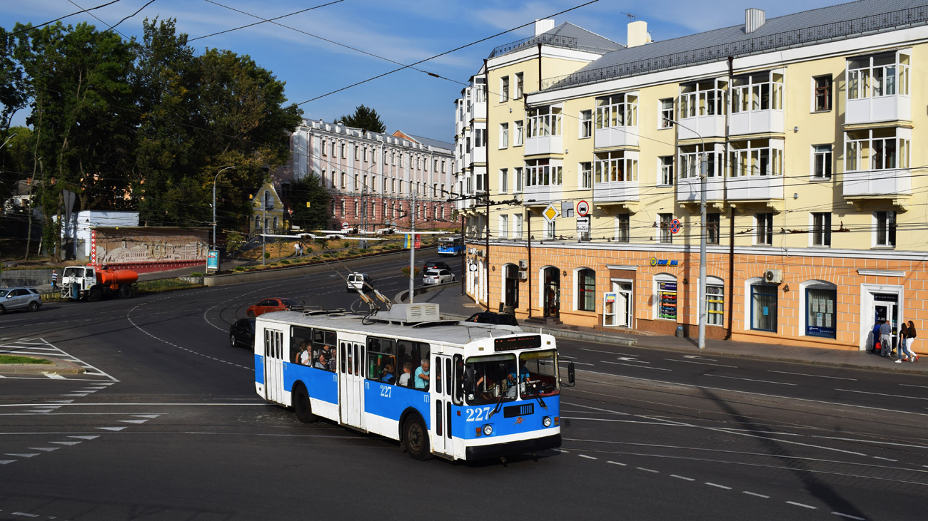 Винница, ЗиУ-682Г-016 (012) № 227