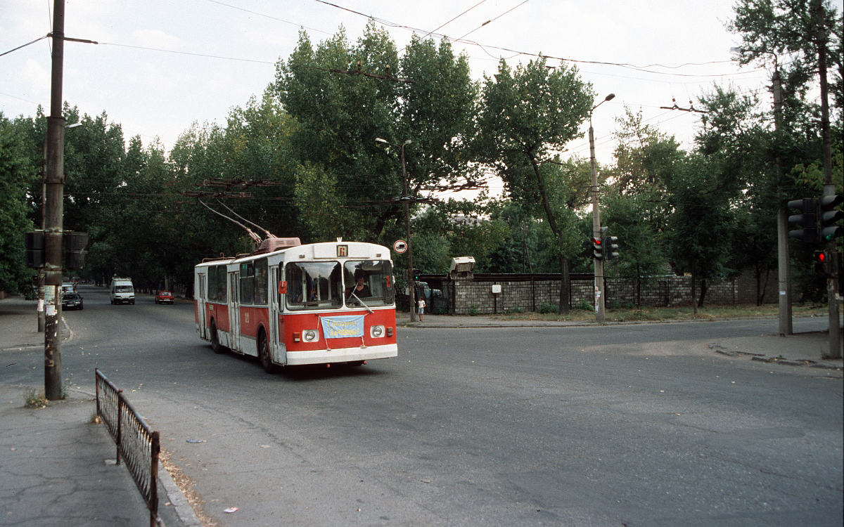 Алчевск, ЗиУ-682В [В00] № 321; Алчевск — Старые фотографии: Серии иностранных авторов