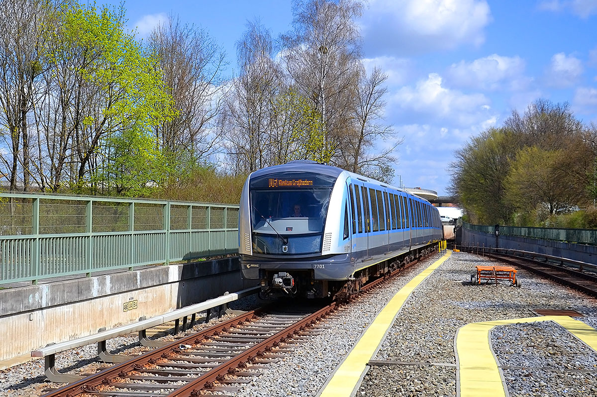 Мюнхен, Adtranz/Siemens C2.11 № 7701