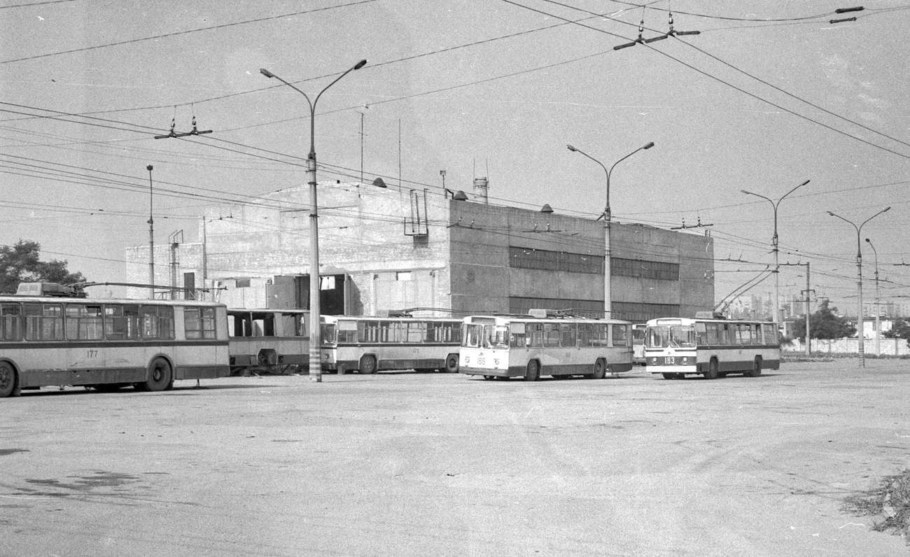 Алчевск, ЗиУ-682Б № 177; Алчевск, ЗиУ-682Б № 172; Алчевск, ЗиУ-682Б № 186; Алчевск, ЗиУ-682Б № 183; Алчевск — Старые фотографии