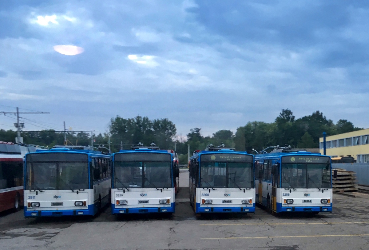 Острава, Škoda 15TrM № 3511; Острава, Škoda 14TrM № 3260; Острава, Škoda 14TrM № 3259; Острава, Škoda 14TrM № 3258