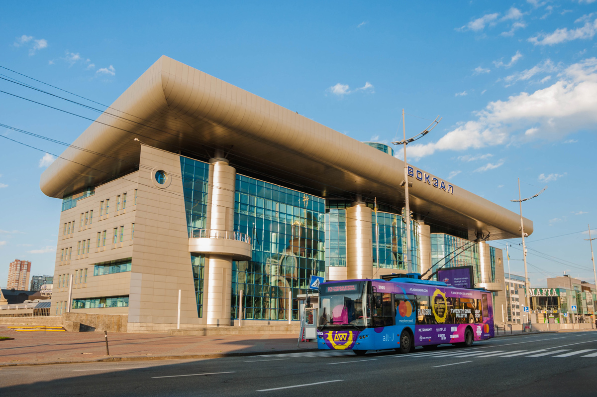 Киев, ЛАЗ E183D1 № 3905