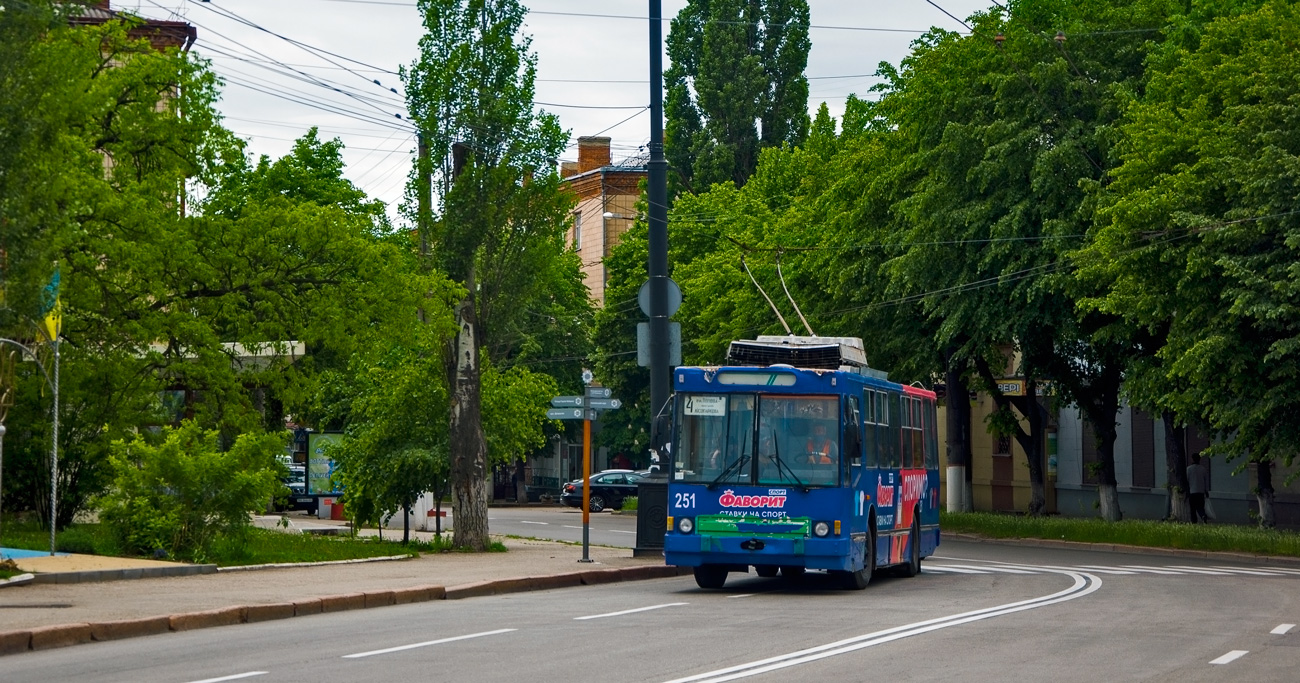 Кропивницкий, ЮМЗ Т2 № 251