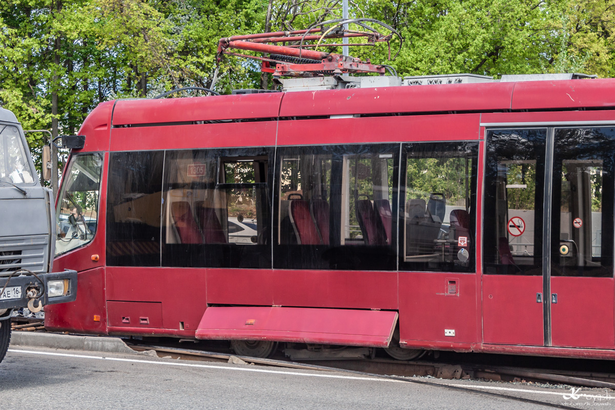 Казань, БКМ 84300М № 1305; Казань — Сходы