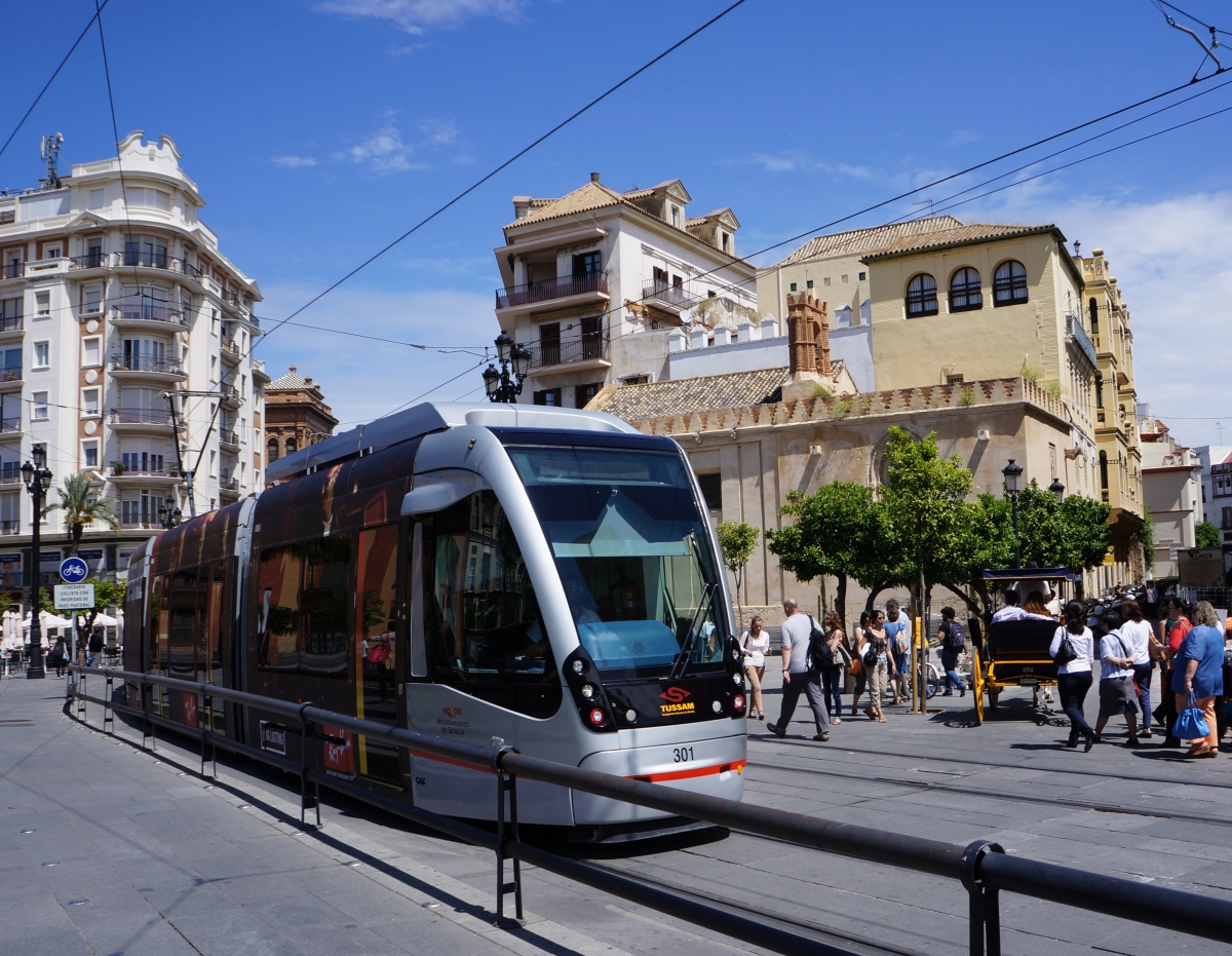 Севилья, CAF Urbos 3 № 301