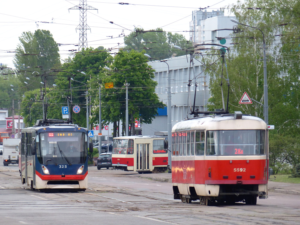 Киев, Tatra T3SUCS № 5592; Киев, К1 № 325
