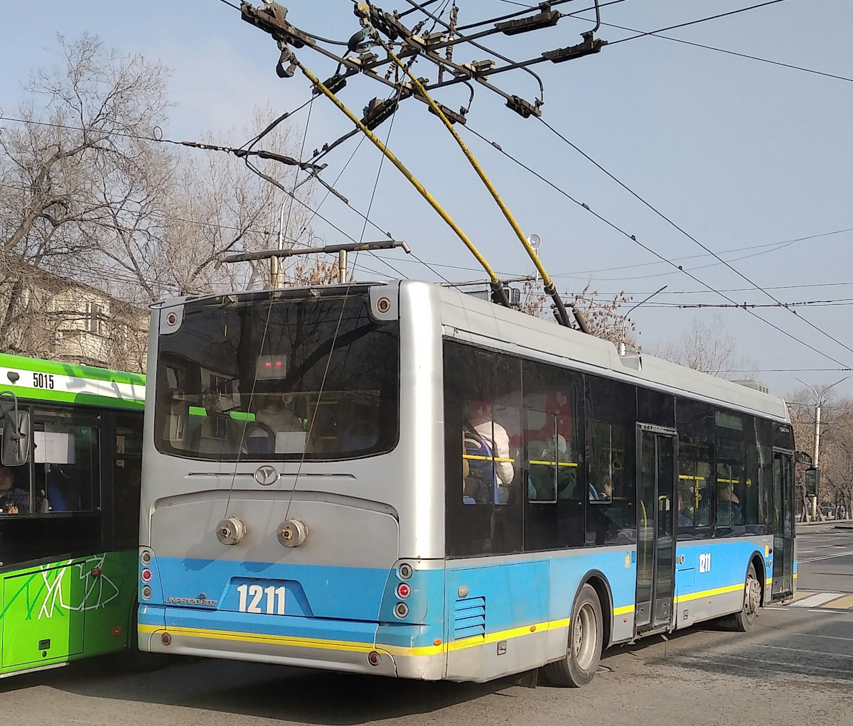 Алматы, YoungMan JNP6120GDZ (Neoplan Kazakhstan) № 1211