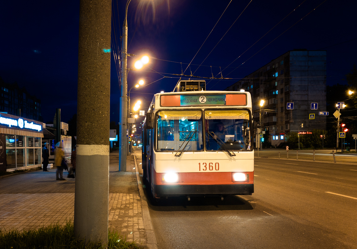 Ижевск, ВМЗ-5298-22 № 1360