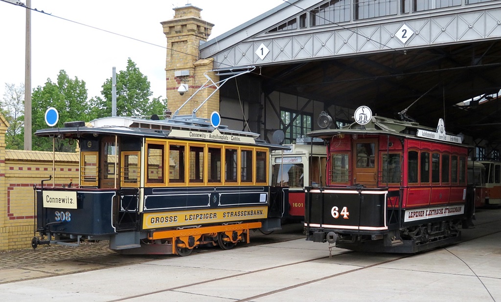 Лейпциг, Двухосный моторный Breslau № 308; Лейпциг, Двухосный моторный Herbrand № 64