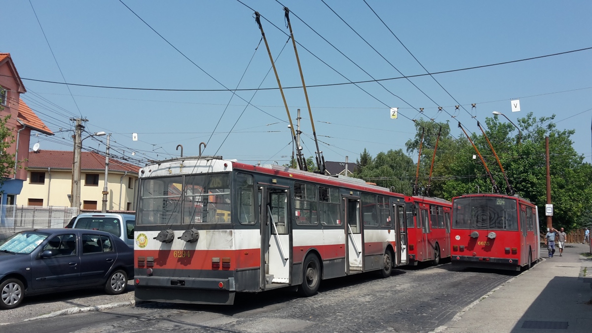 Братислава, Škoda 14Tr10/6 № 6294; Братислава, Škoda 15Tr13/6M № 6635