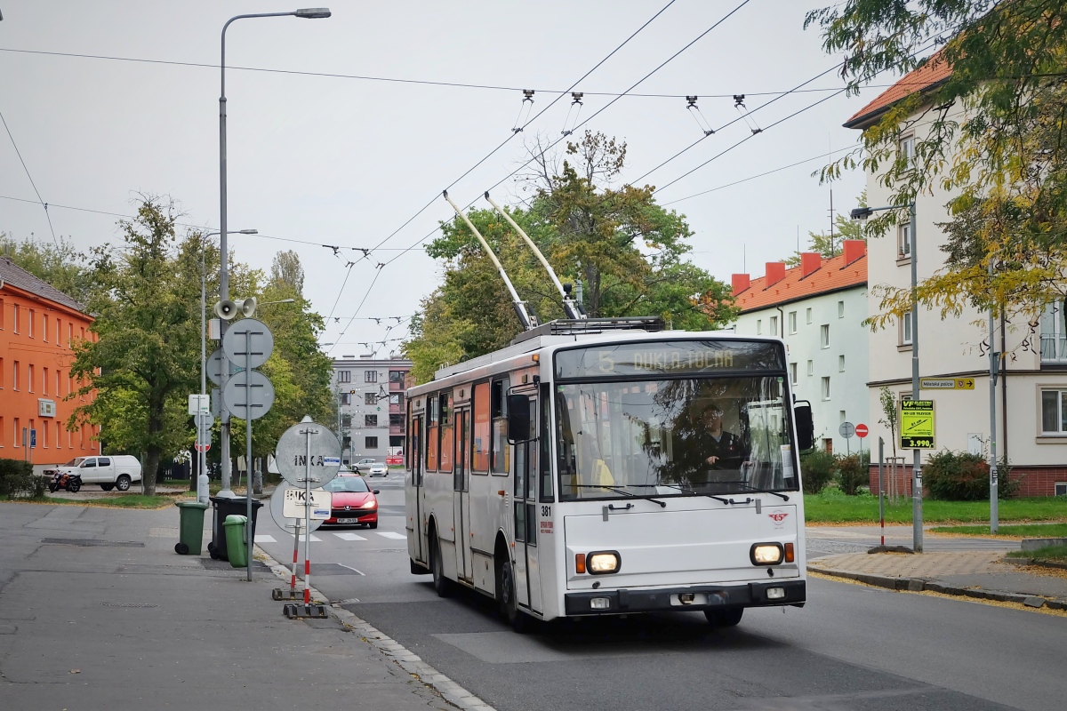 Пардубице, Škoda 14Tr17/6M № 381
