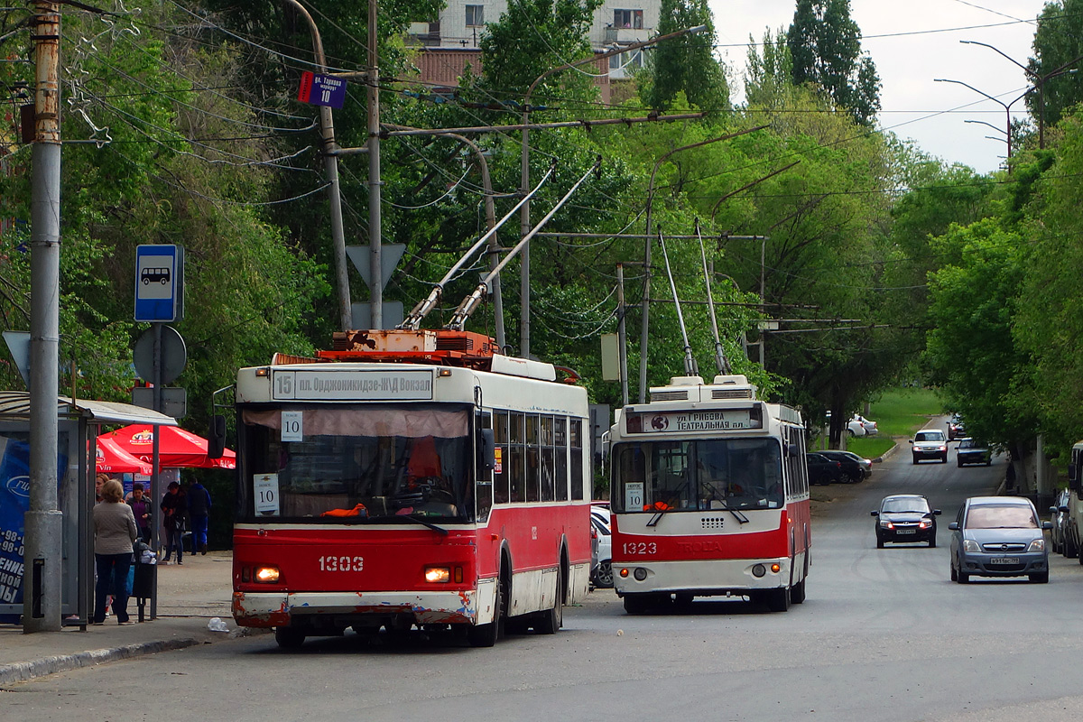 Саратов, Тролза-5275.06 «Оптима» № 1303; Саратов, ЗиУ-682Г-016.02 № 1323