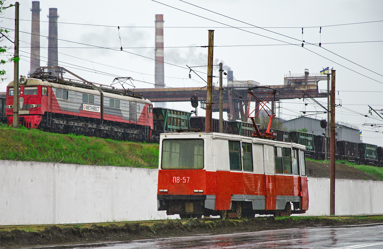 Мариуполь, 71-605 (КТМ-5М3) № ПВ-57