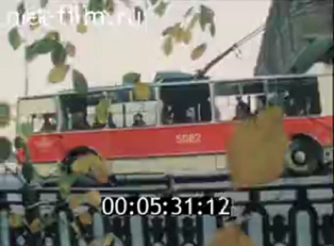 Москва, ЗиУ-682В № 5082; Москва — Исторические фотографии — Трамвай и Троллейбус (1946-1991); Москва — Троллейбусы в кинофильмах