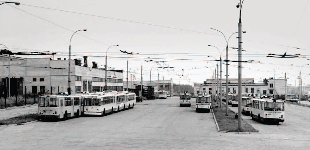 Chelyabinsk, ZiU-682V č. 505; Chelyabinsk, ZiU-682V č. 502; Chelyabinsk, ZiU-682B č. 485; Chelyabinsk — Historical photos